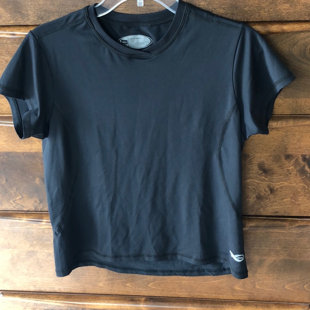 REI breathable Tee